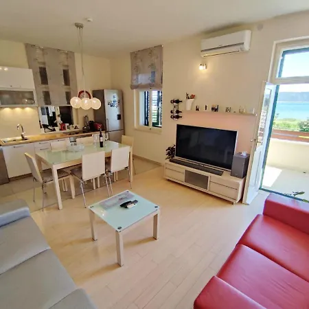 Apartment The Sunshine Near Split And Beach